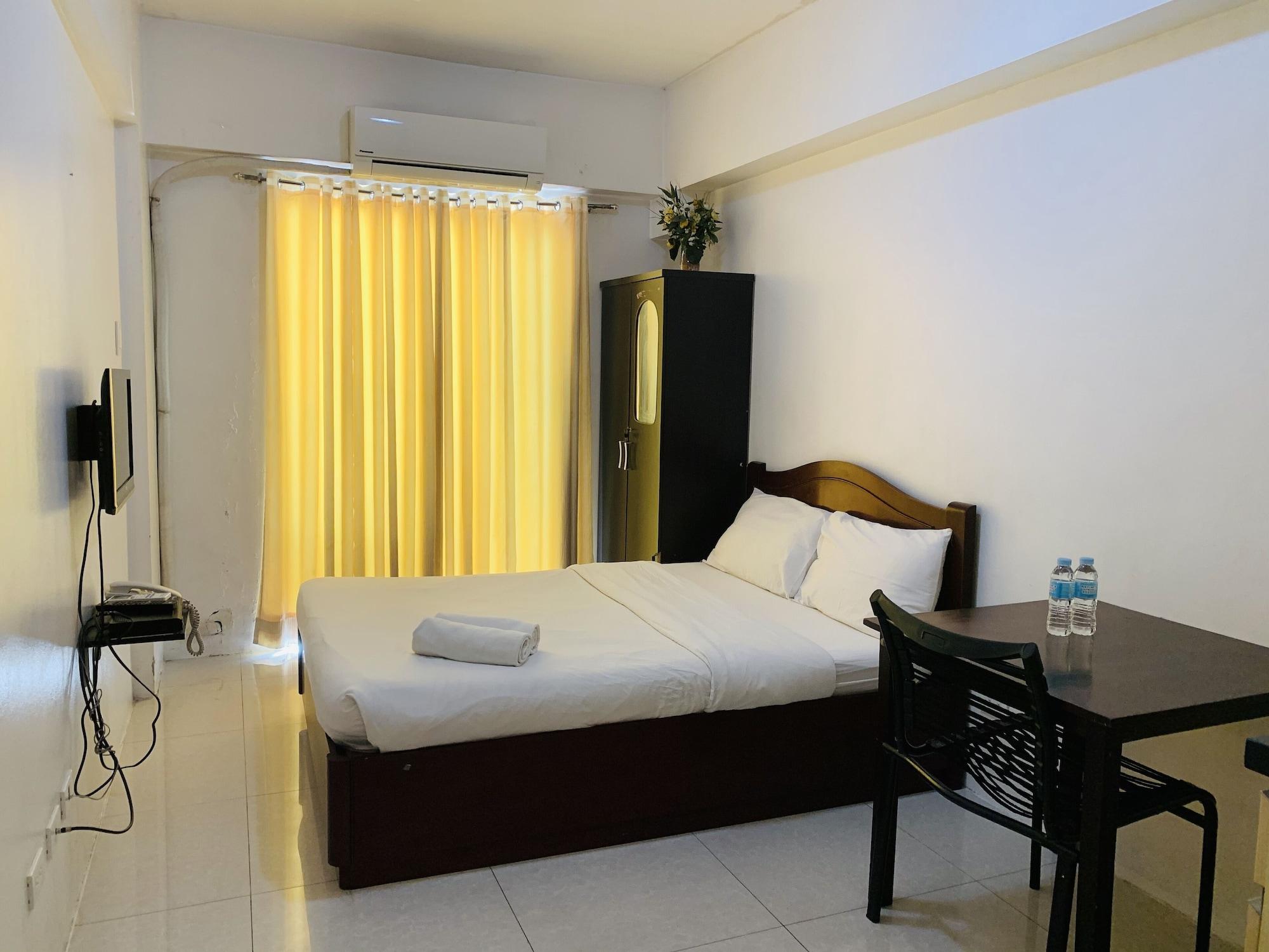 Oyo 893 Dian Suites Makati Manila Exteriér fotografie