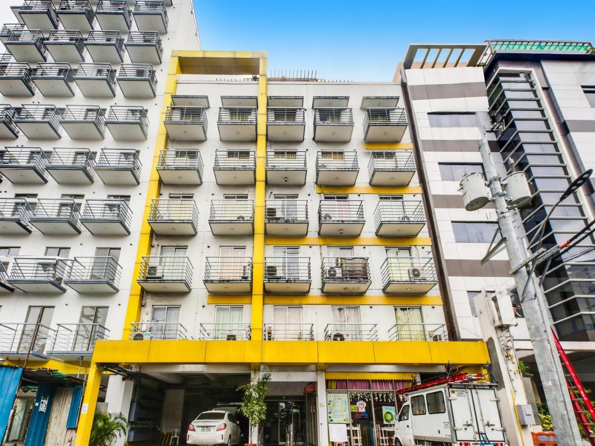Oyo 893 Dian Suites Makati Manila Exteriér fotografie