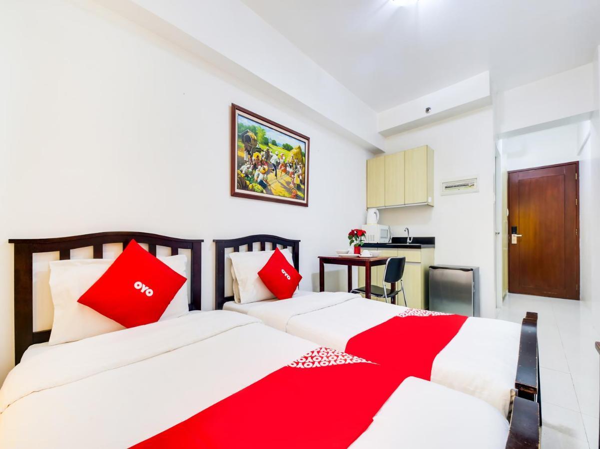 Oyo 893 Dian Suites Makati Manila Exteriér fotografie