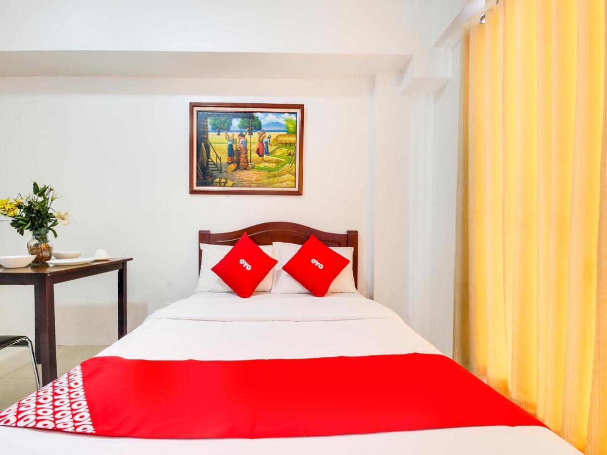 Oyo 893 Dian Suites Makati Manila Exteriér fotografie
