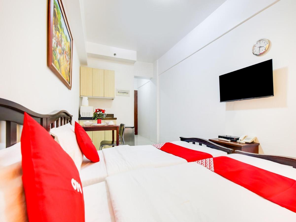 Oyo 893 Dian Suites Makati Manila Exteriér fotografie