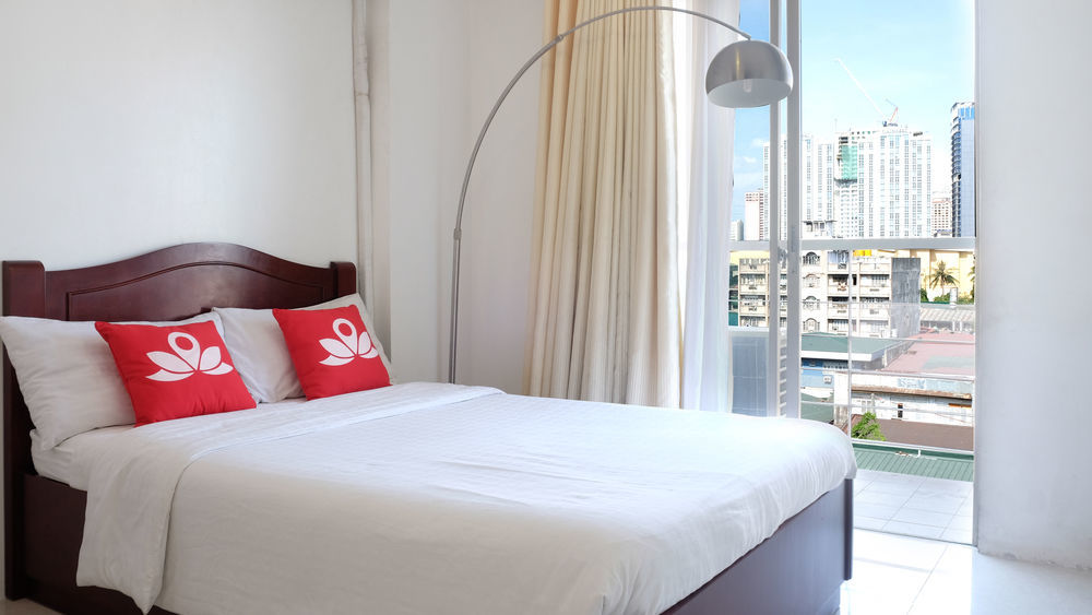 Oyo 893 Dian Suites Makati Manila Exteriér fotografie
