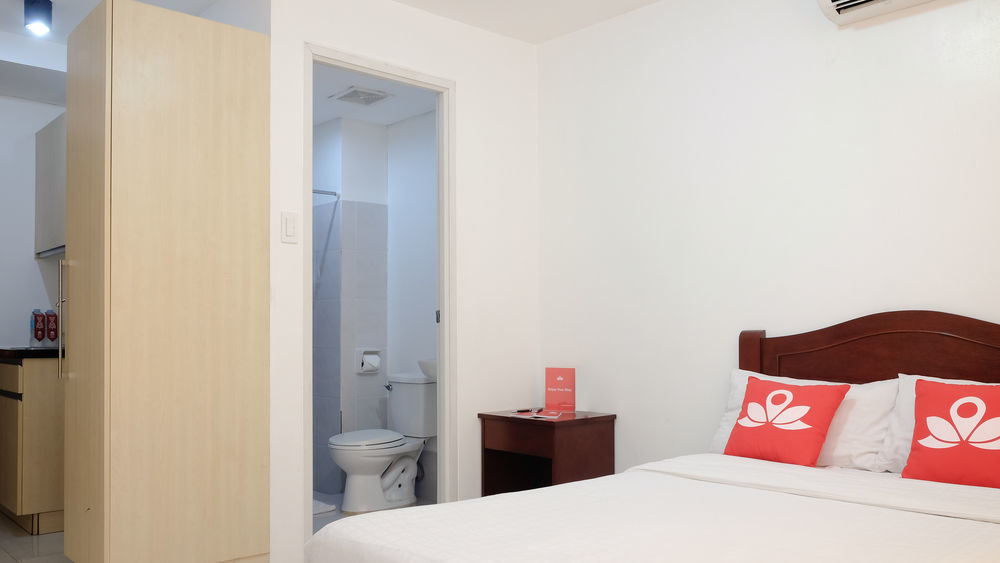 Oyo 893 Dian Suites Makati Manila Exteriér fotografie