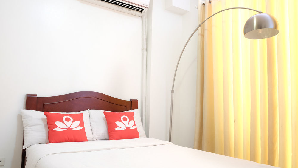 Oyo 893 Dian Suites Makati Manila Exteriér fotografie