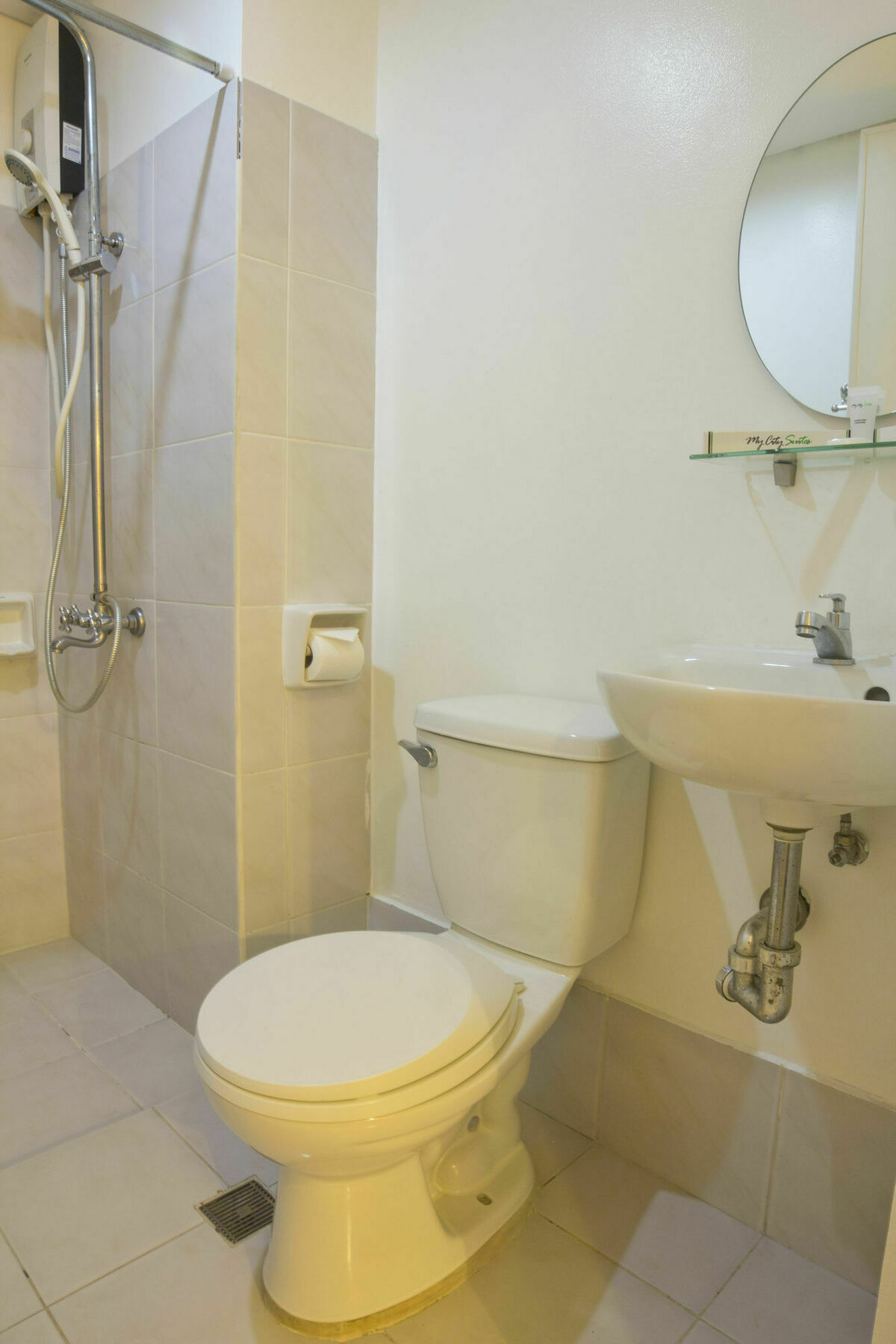Oyo 893 Dian Suites Makati Manila Exteriér fotografie