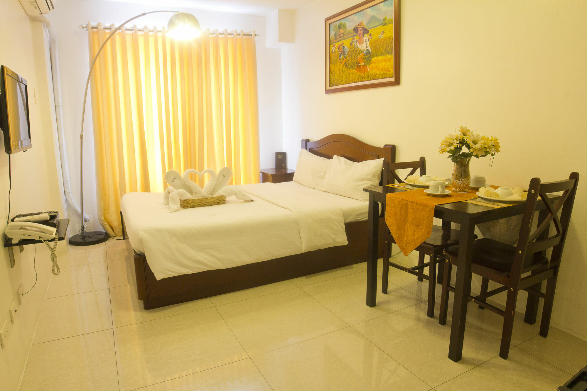Oyo 893 Dian Suites Makati Manila Exteriér fotografie